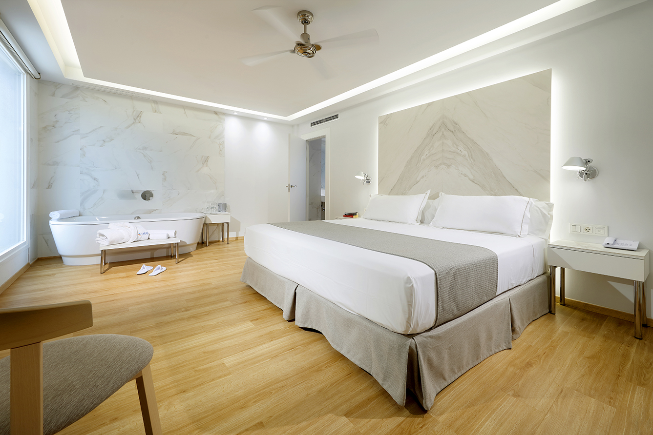 062_alta_CaleiaTalayotSpaHotel Suite Junior.jpg